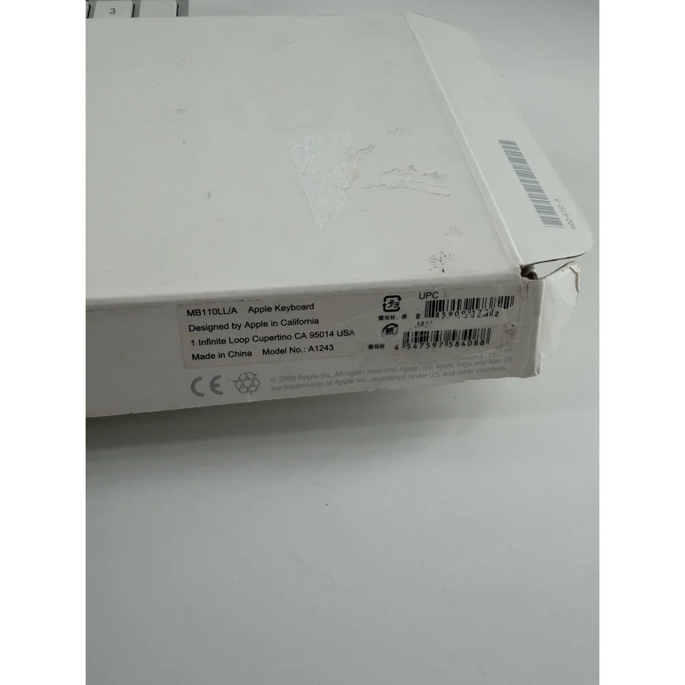 Apple Wired Keyboard with Numeric Keypad Aluminum Model A1243 Low Profile